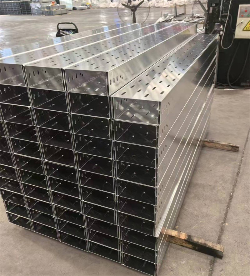 托盤式電纜橋架