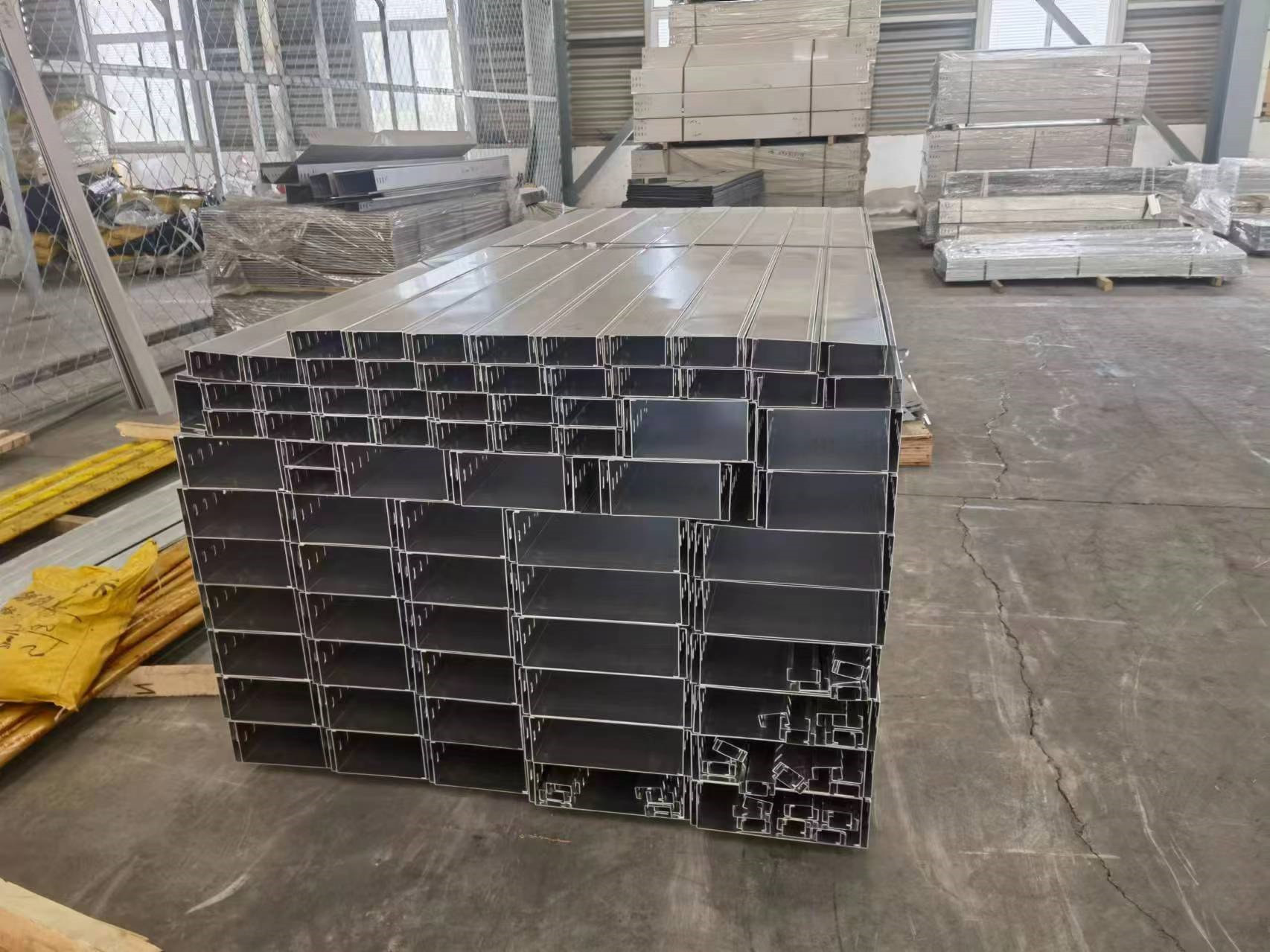 鋁合金電纜橋架